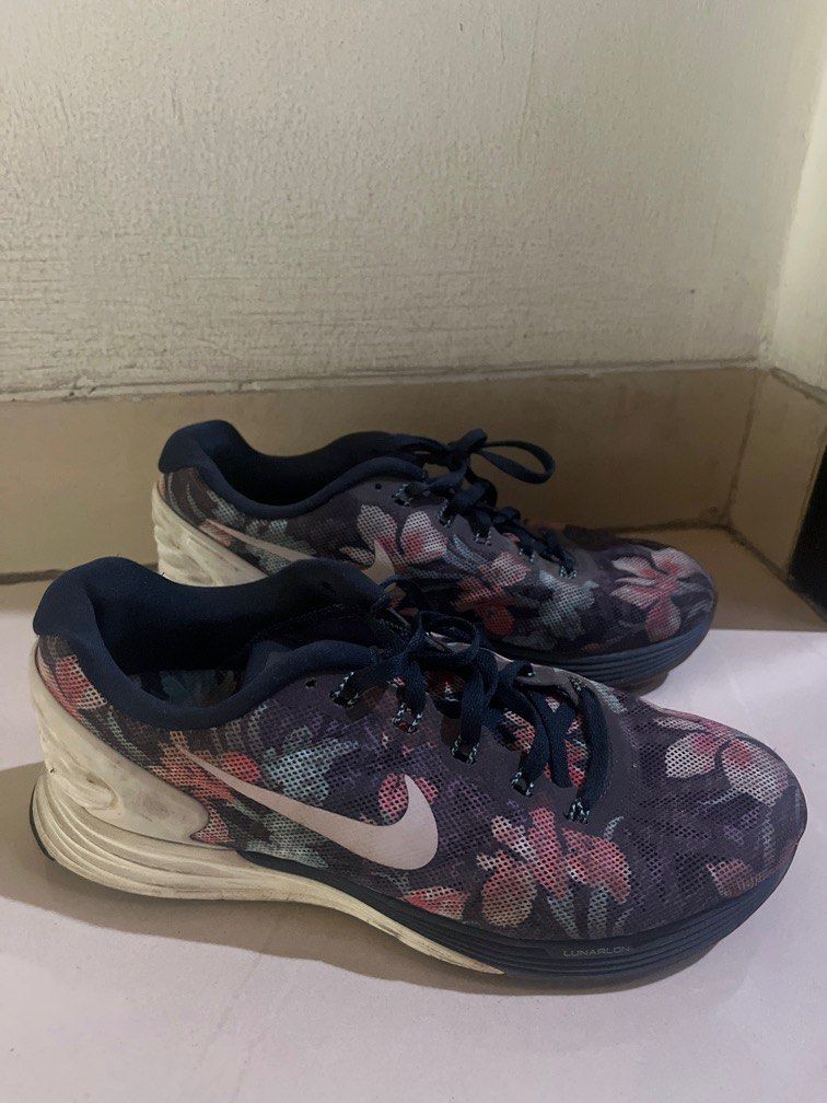 Nike lunarglide floral top