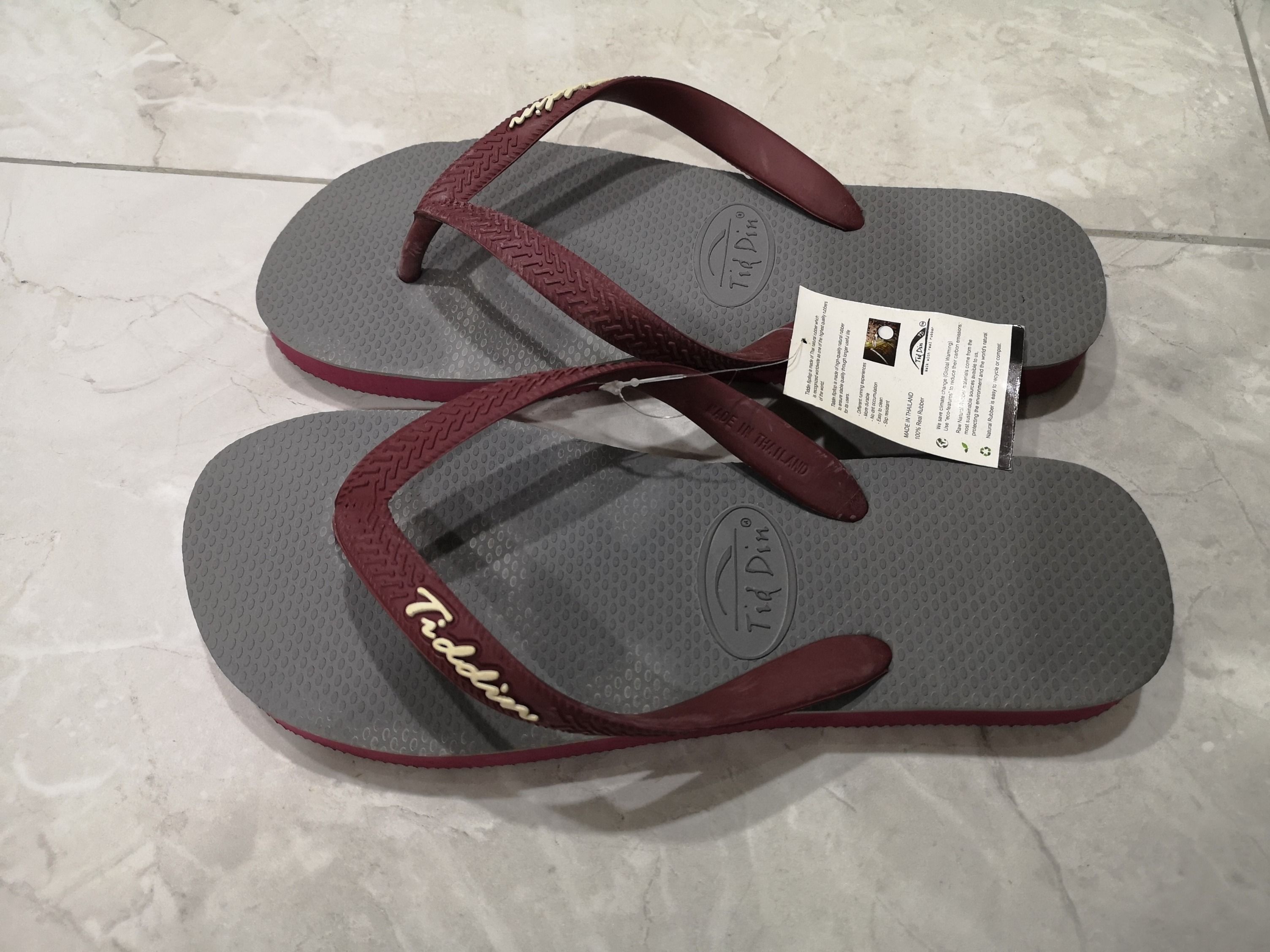 Slippers store size 43