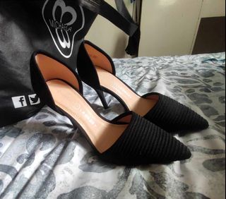 (Category: ) located in . Submitted by rache422 (Listing ID 1251911808, Image 1). Description: .