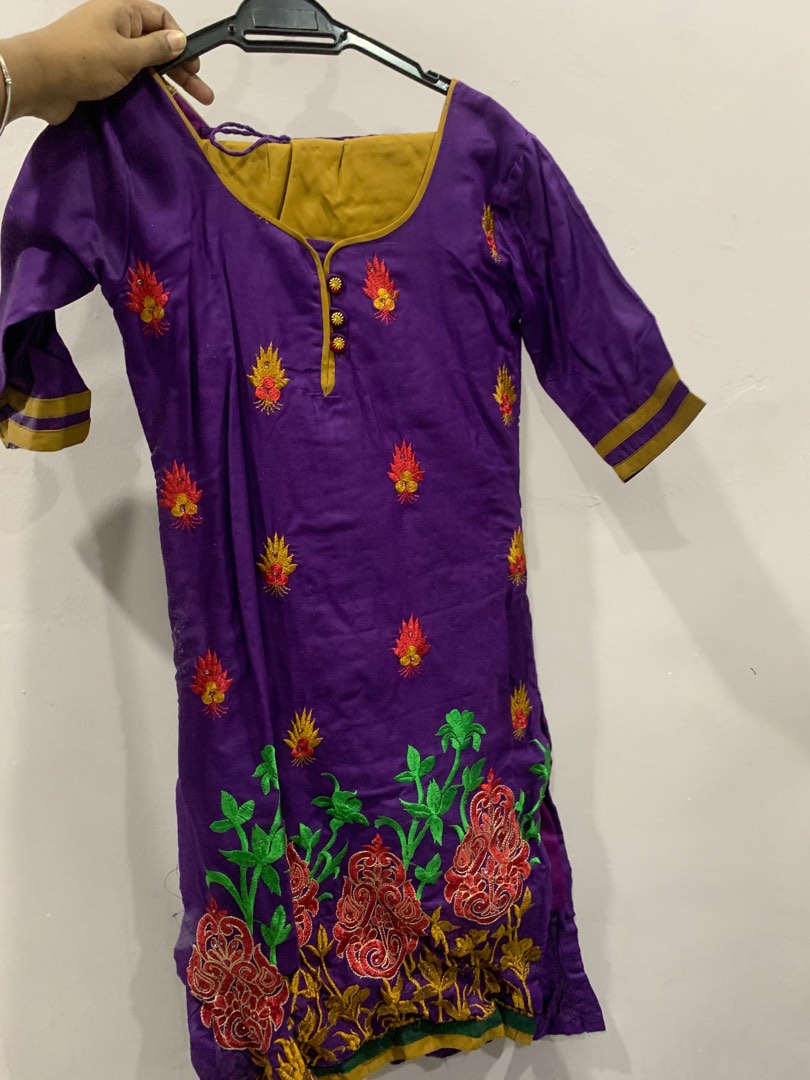 Tailor made kurti store designs