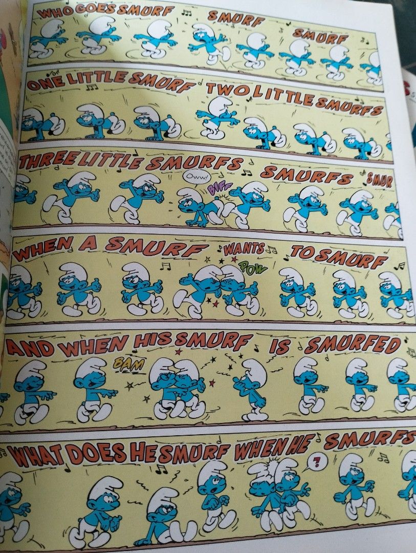 on　The　Magazines,　graphic　Smurfs　Carousell　novels　Comics　Hobbies　by　Peyo,　Manga　Toys,　Books