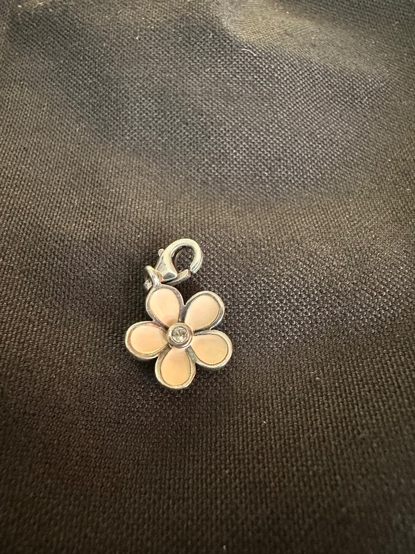 Thomas sabo outlet daisy charm