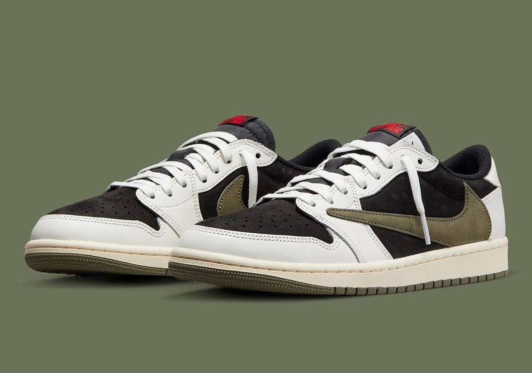 Travis Scott Air Jordan 1 Low olive, Men's Fashion, Footwear, Sneakers on  Carousell