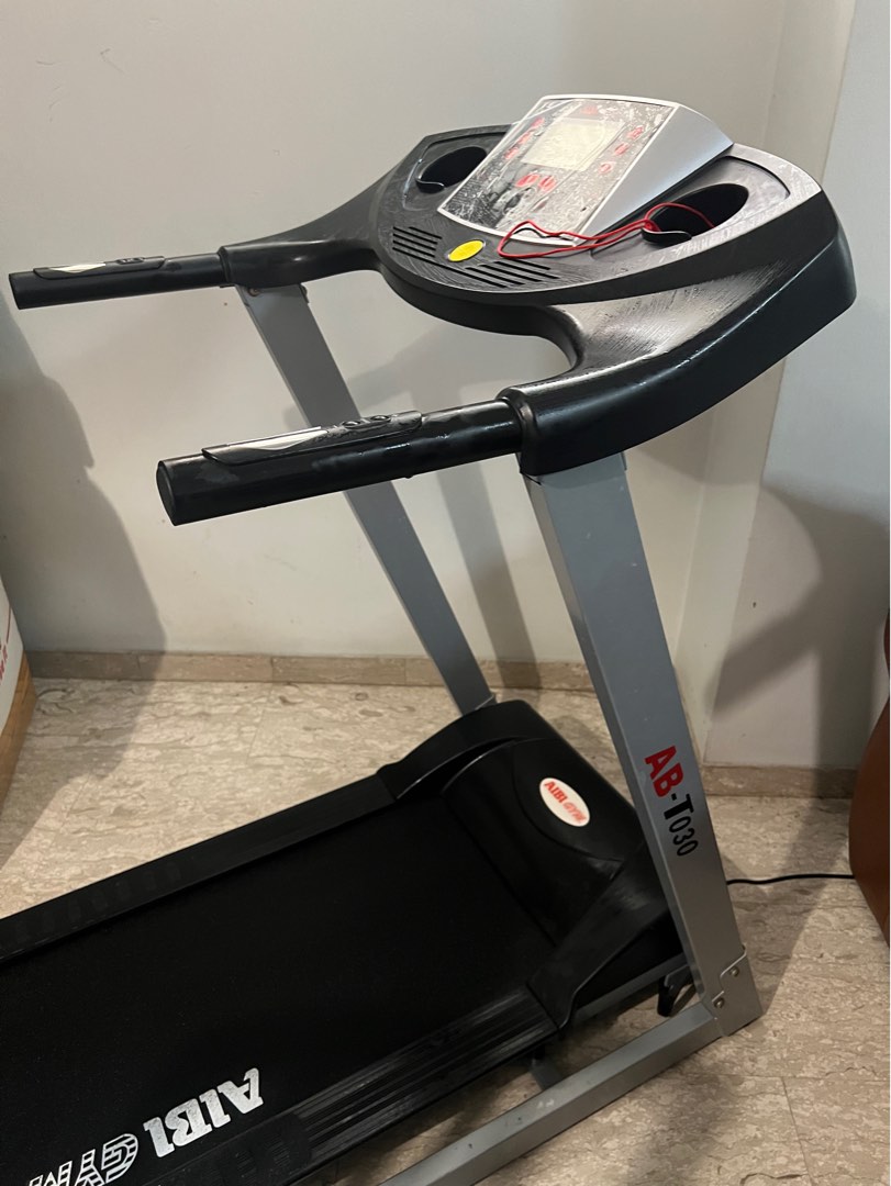 AIBI T030 foldable treadmill, Sports Equipment, Exercise & Fitness
