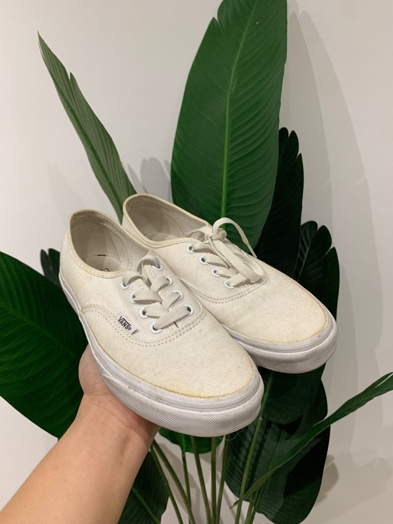 Vans authentic hotsell womens white