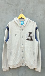 (Kategori: ) berada di . Dikirim oleh second_brand321 (ID iklan 1251862356, Gambar 1). Deskripsi: .