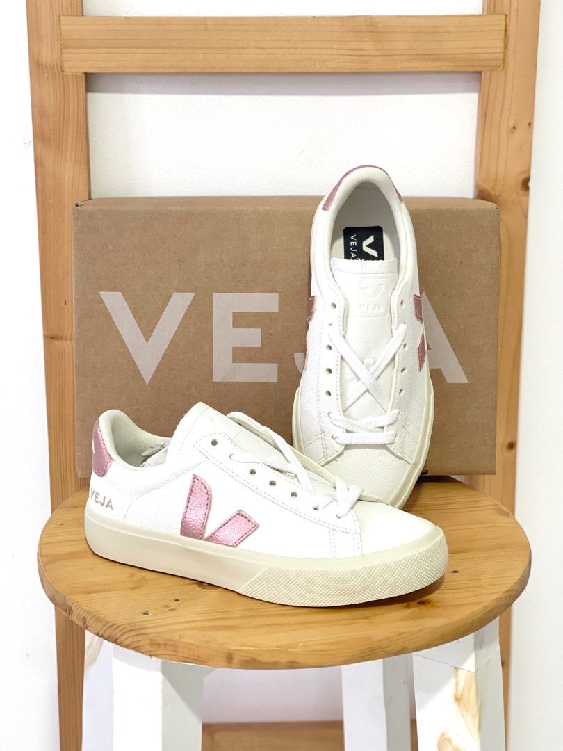 Veja Recife Sneaker in Extra White & Marsala, Burgundy. Size 35 (also in 42).