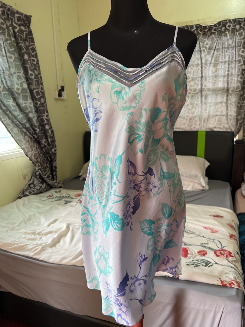 Silk night best sale suit victoria secret