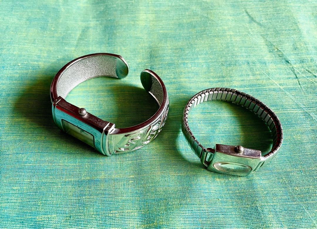 Ik sales quartz watch