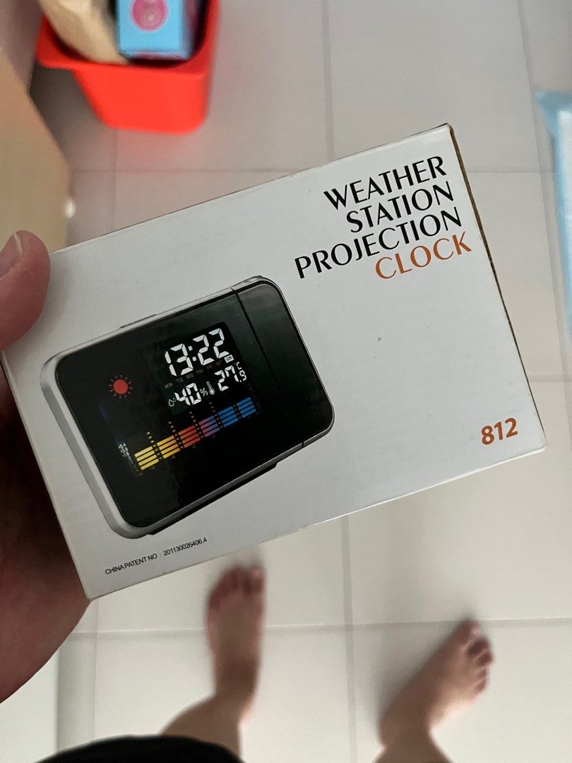 Weather station projection clock, Furniture & Home Living, Home Decor