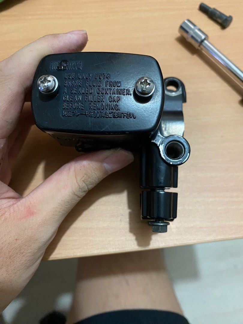 Yamaha r3 discount master cylinder