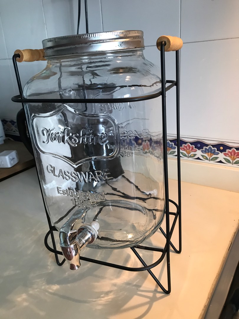 Yorkshire Glass Drink Dispenser 4L With Stand (kombucha), Furniture