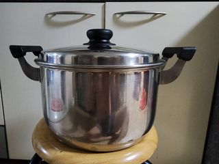 (Category: ) located in . Submitted by ket888 (Listing ID 1251958636, Image 1). Description: .
