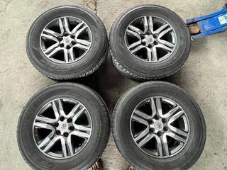17” Fortuner 4th gen stock mags 6Holes pcd 139 w/265-65-r17 Dunlop Tires