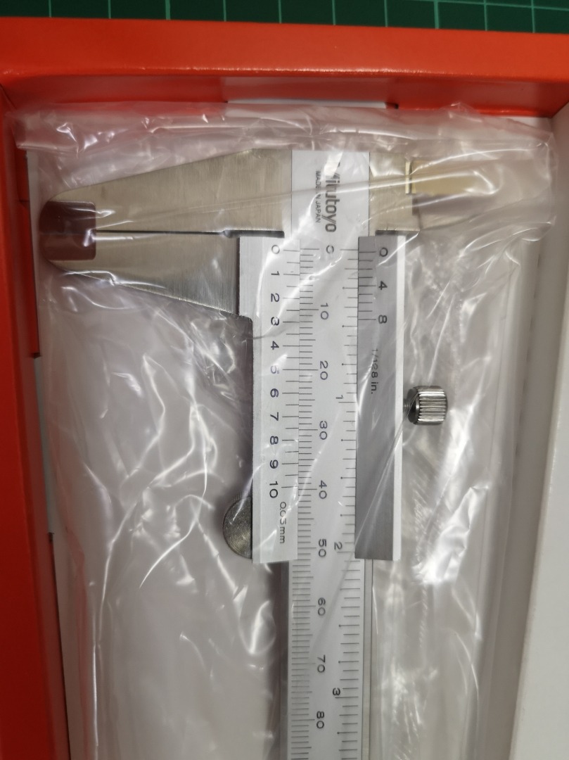 6" Mitutoyo vernier caliper made in JAPAN Brand new Genuine tool