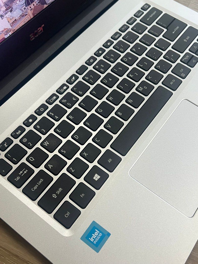Lenovo V15 Laptop – 15,6 Zoll Full HD, Intel Celeron N5100, 32GB RAM, 500GB SSD, Windows 11 Pro