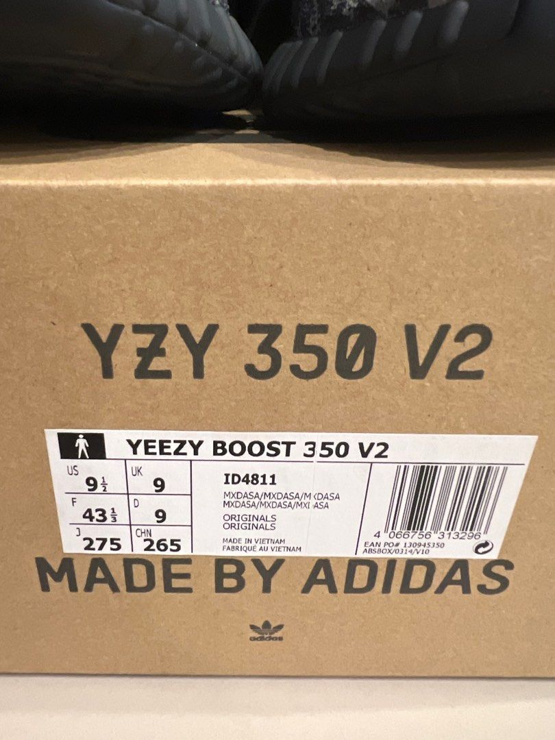 Adidas Yeezy Boost 350 V2 Dark Salt, Fesyen Pria, Sepatu