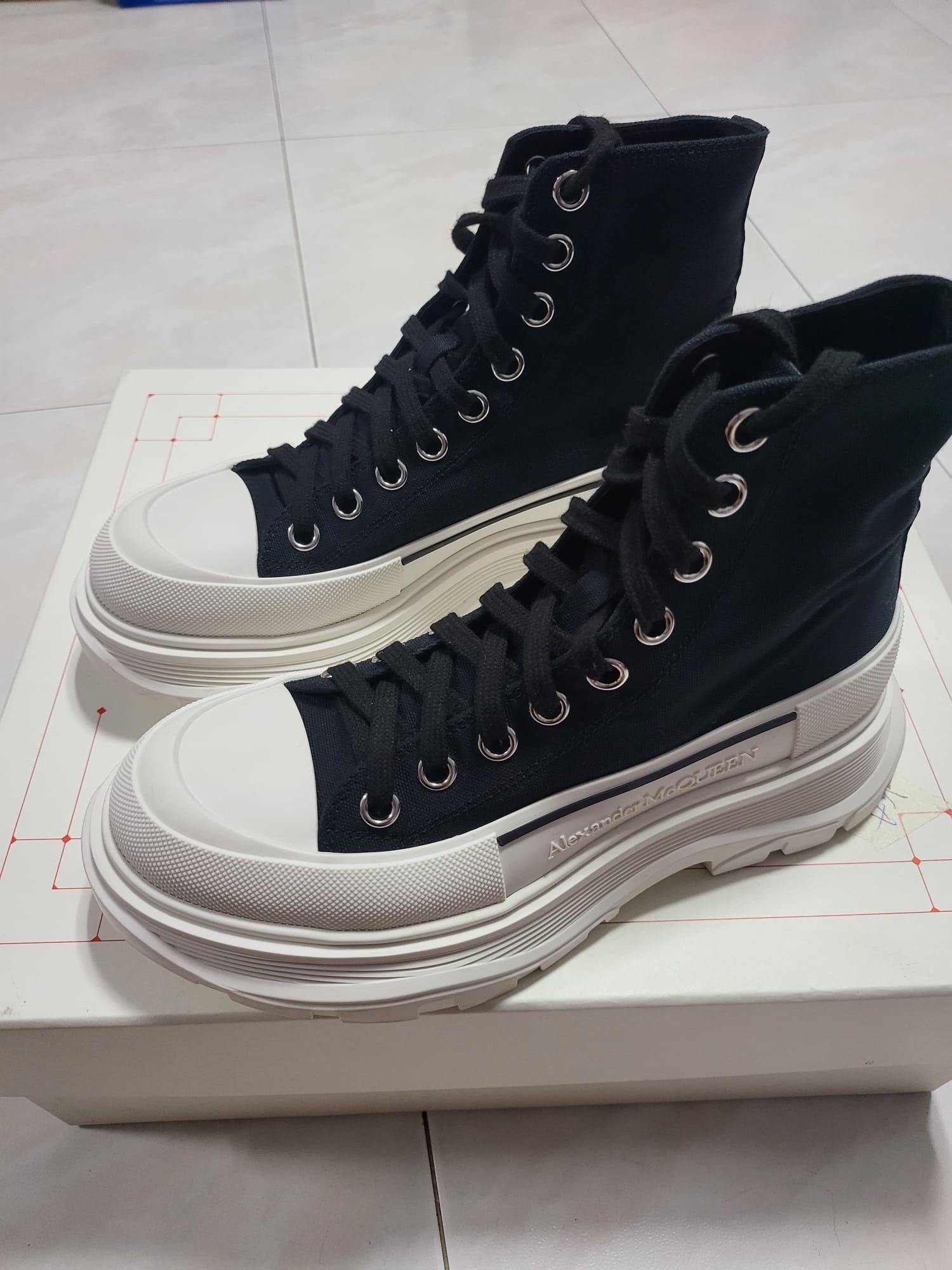 Alexander McQueen High Top Sneakers, Luxury, Sneakers Footwear