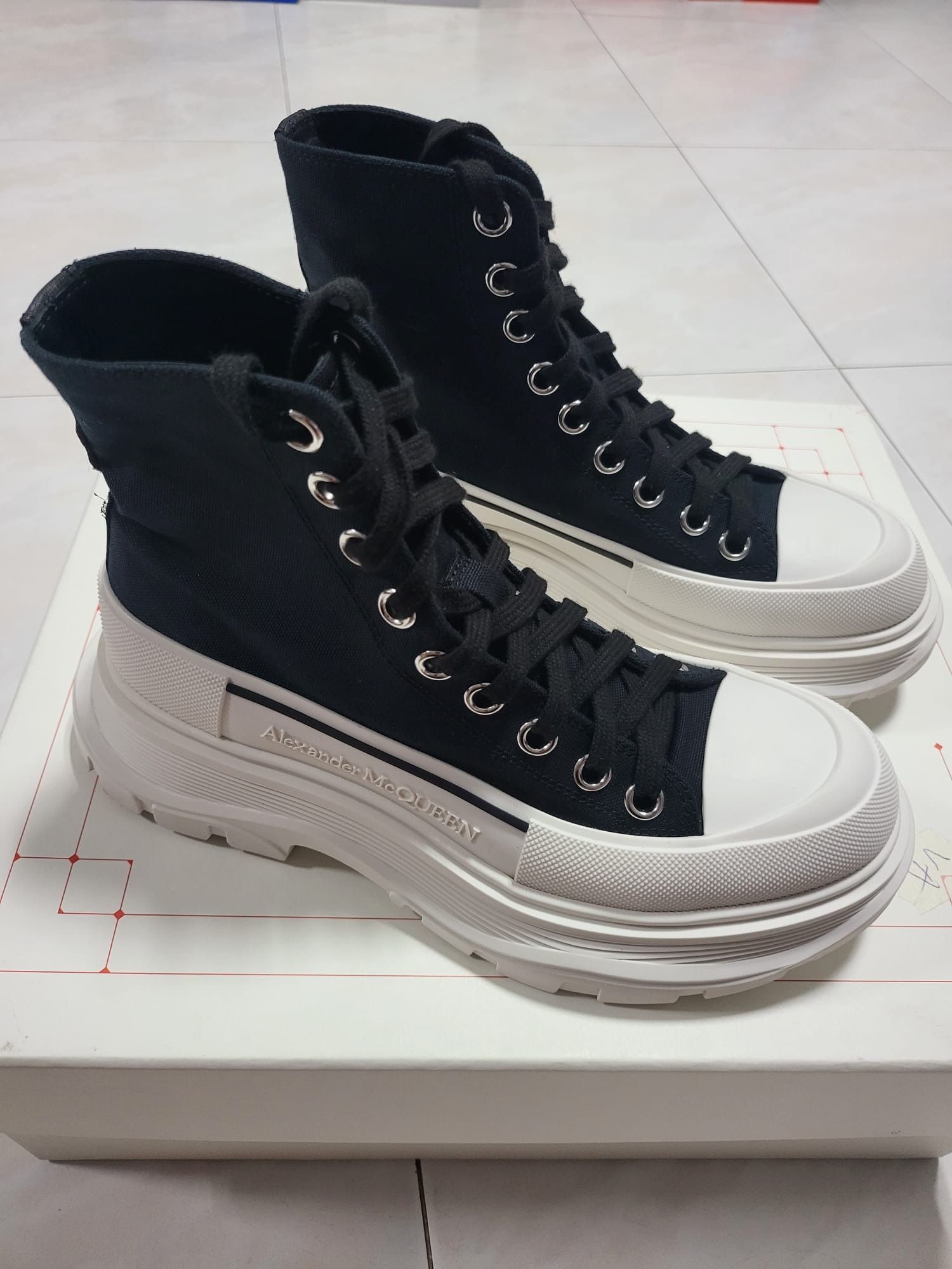 Alexander mcqueen high clearance sneakers