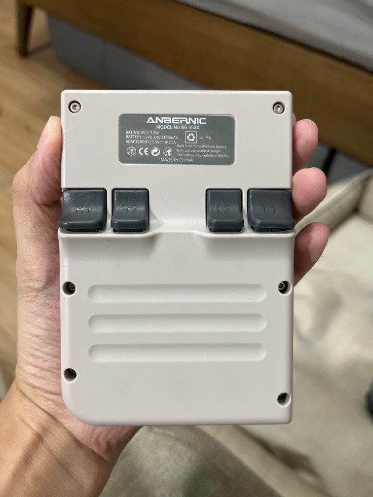 ANBERNIC RG35XX / Handheld Game Console Retro Games / Linux System / StockOS Garlic0S, Mobile