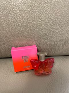 （分類：）位於 。 由 pinkbubblegum 提交（商品編號 1252157780，圖片 1）。簡介： 。