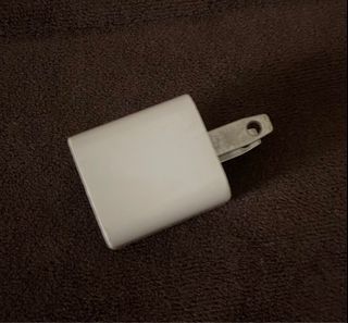 Apple 5W Adaptor