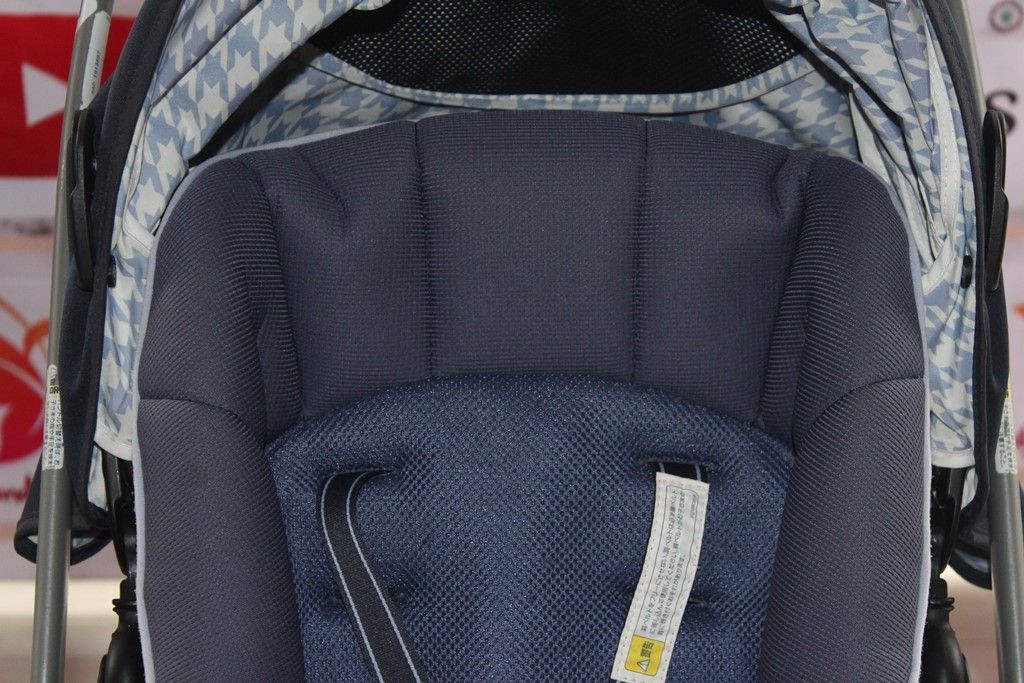 Aprica Luxuna High End Light Weight Infant to Toddler Baby