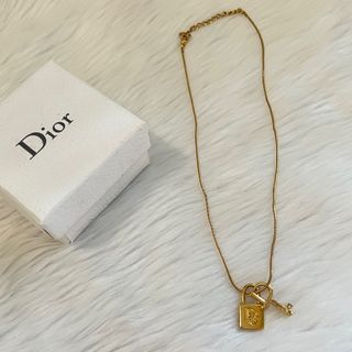 Dior - 30 Montaigne Bag Charm Gold-finish Metal and Black Lacquer - Women Jewelry