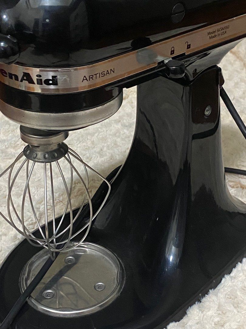 Original Black Kitchen Aid Artisan Stand Mixer (RUSH), TV & Home