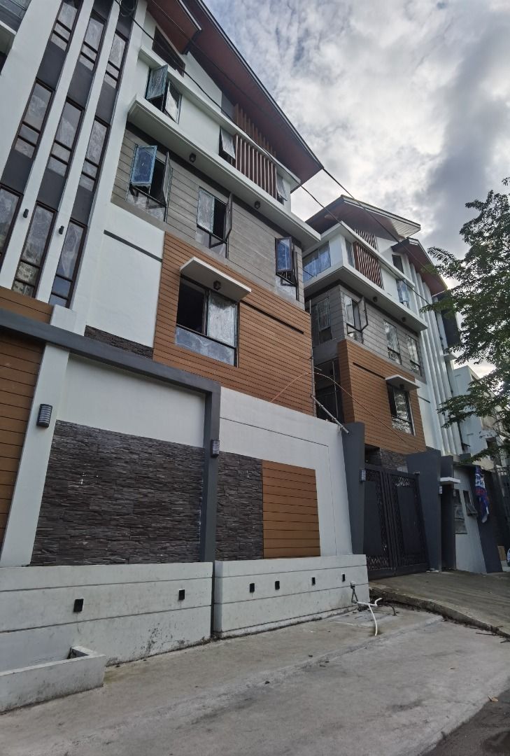 Brand New 4 Bedroom House And Lot For Sale in Quiapo Manila (WITH