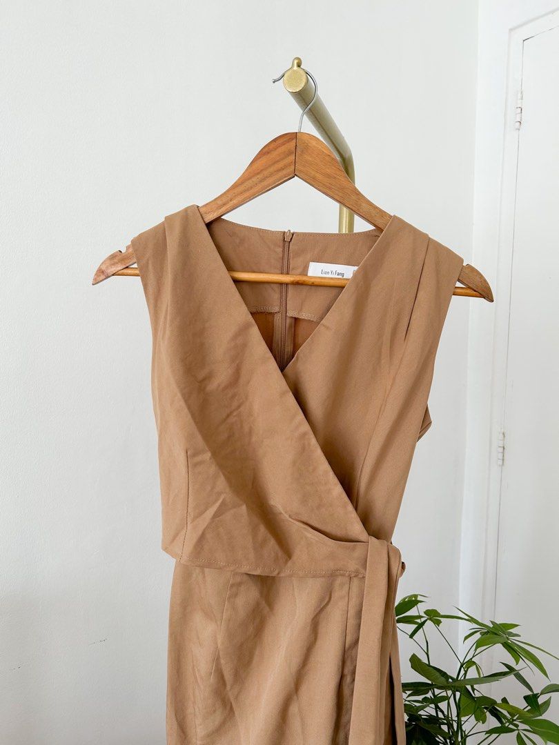 Brown casual dress (Category: Dresses) located in Manila. Submitted by nikkax (Listing ID 1252027789, Image 2). Description: .