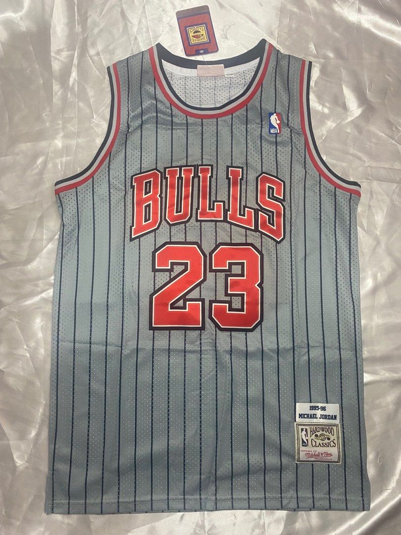 Bulls striped jersey hot sale