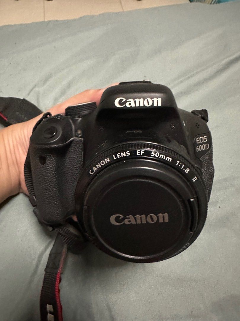 Canon EOS 600D + 50mm 1.8 lens, Photography, Cameras on Carousell