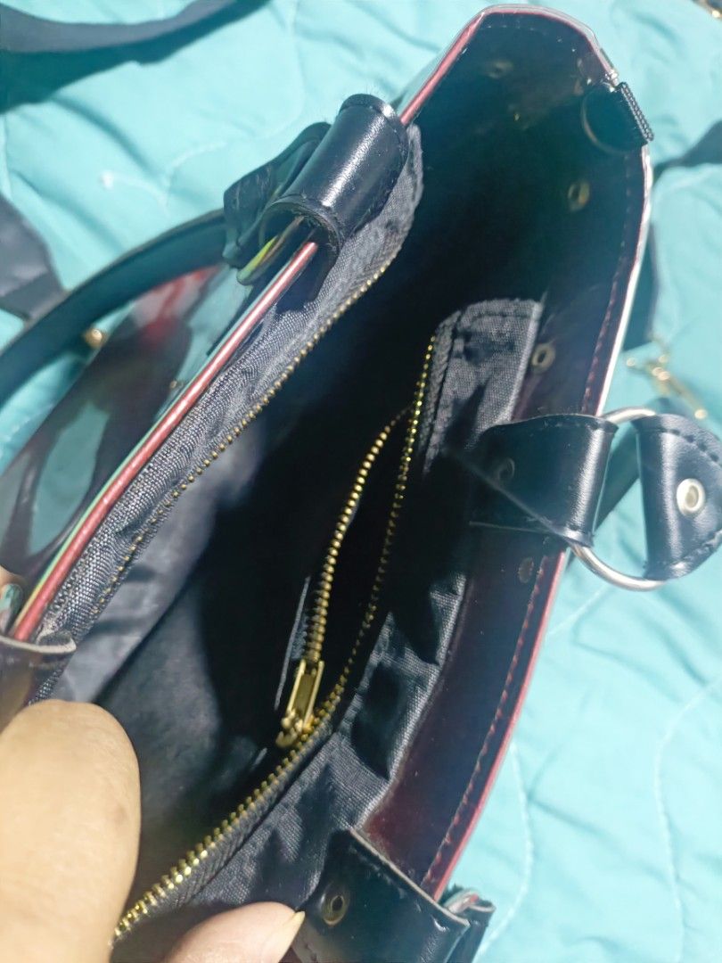Cartier deals sling bag