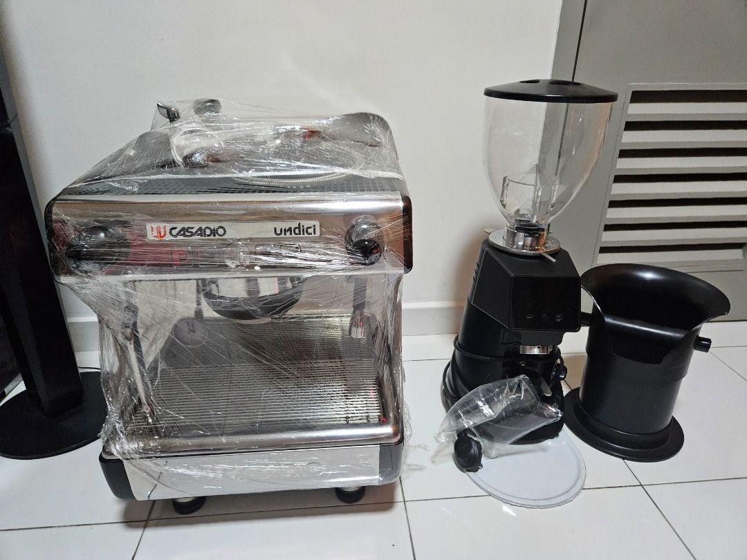 CASADIO UNDICI A1 Single Group Coffee Machine + Grinder + Bin, TV