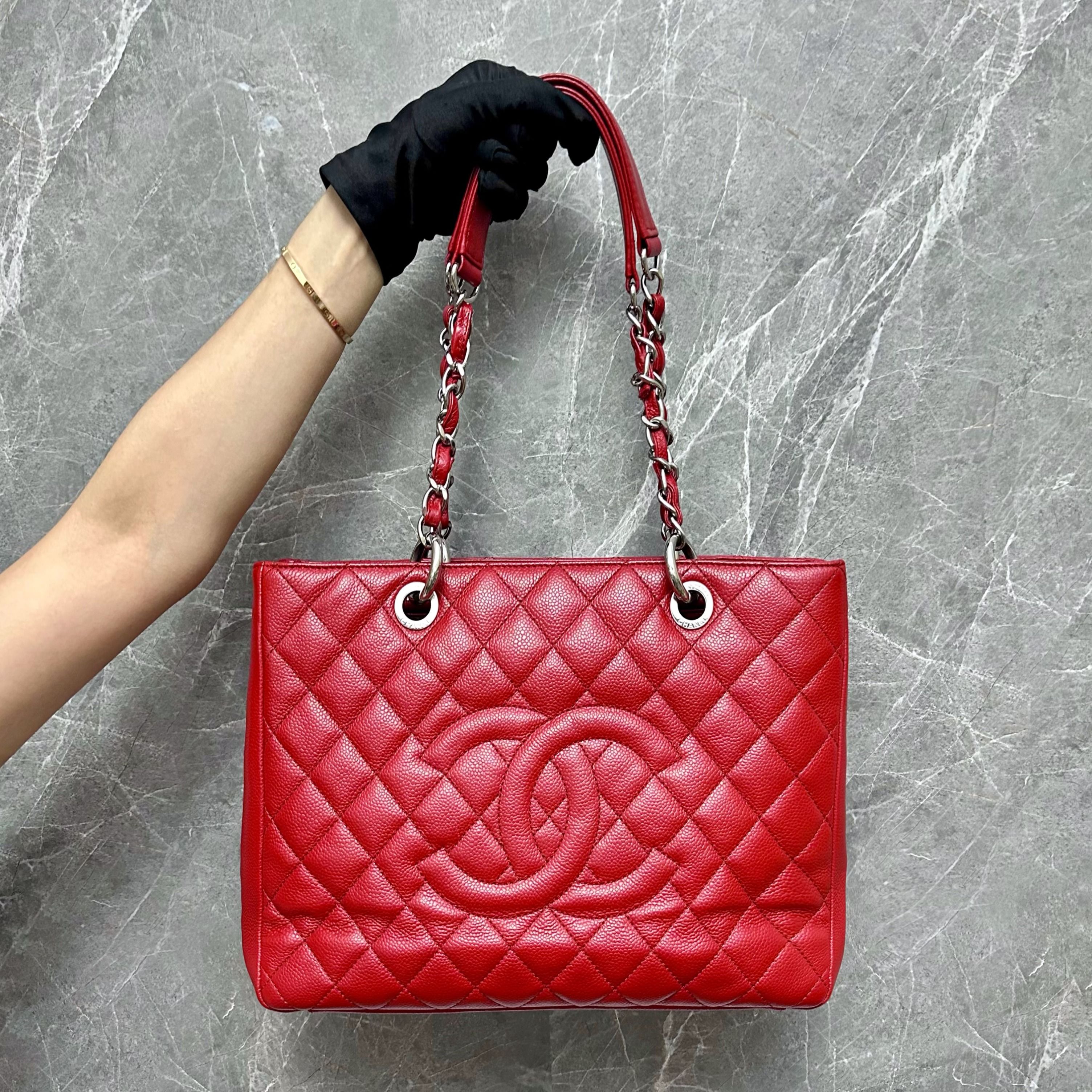 Chanel Grand Shopper Tote GST Red Caviar Leather Shoulder Bag no. 15 at  1stDibs