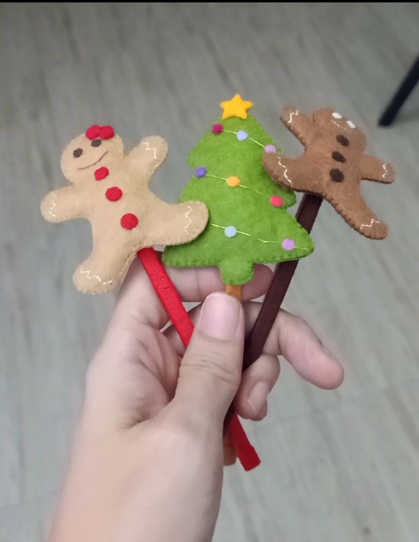 Christmas Headbands (Category: Babies & Kids Fashion) located in Mandaluyong City. Submitted by patchandpast (Listing ID 1252179637, Image 1). Description: Handmade gingerbread man and Christmas tree headband available for preorder with 2-3 days lead time. P 299 each.
