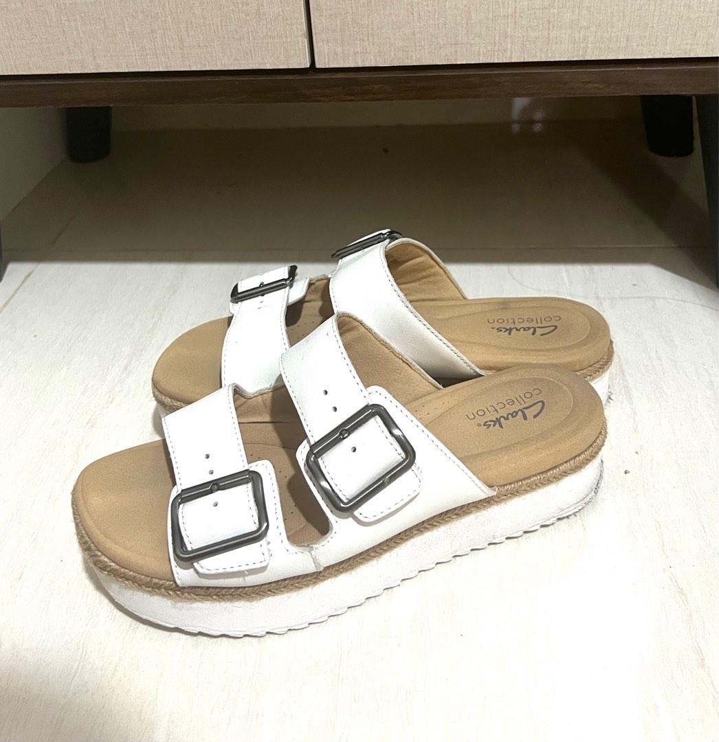clarks open toe shoes