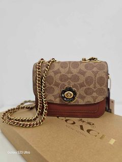 (Category: ) located in . Submitted by fazzauthenticgoods (Listing ID 1252084508, Image 1). Description: .