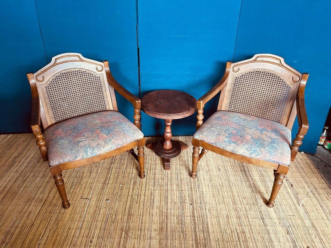Coffee table chairs set Japan surplus (Category: Chairs) located in Manila. Submitted by Hezcki (Listing ID 1252042227, Image 2). Description: .