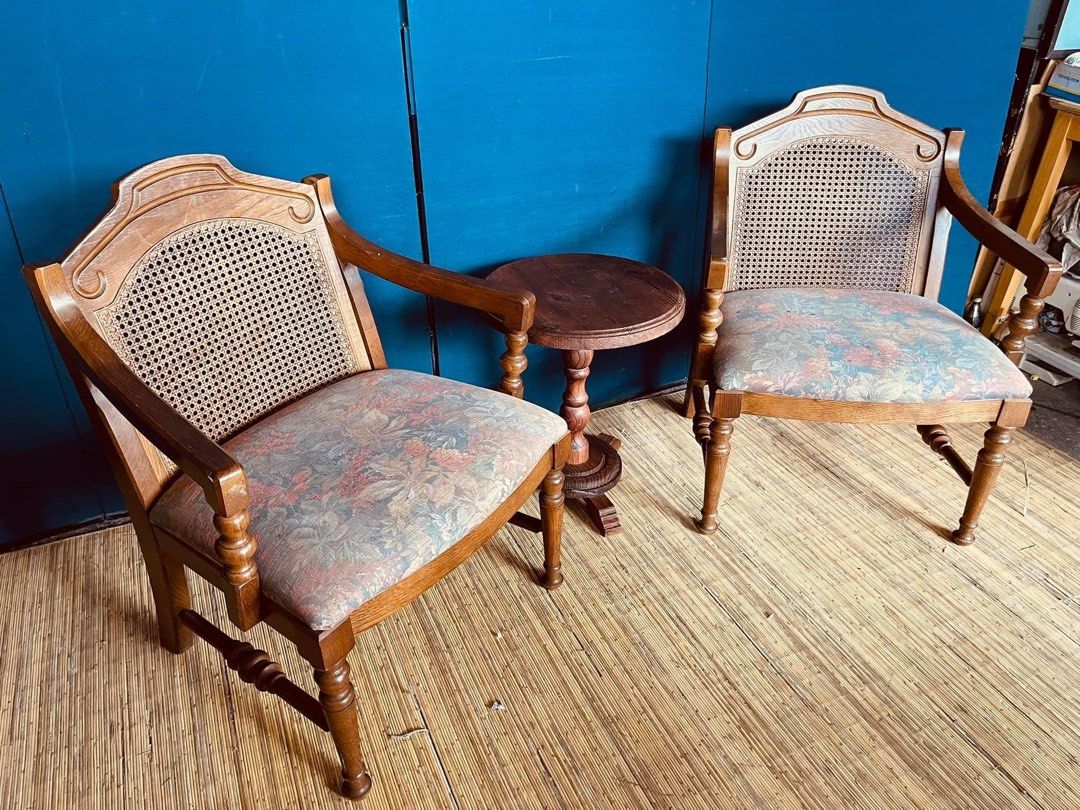 Coffee table chairs set Japan surplus (Category: Chairs) located in Manila. Submitted by Hezcki (Listing ID 1252042227, Image 3). Description: .