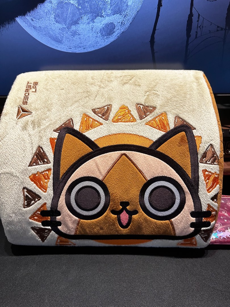 Secretlab Memory Foam Lumbar Pillow - Monster Hunter Airou Edition