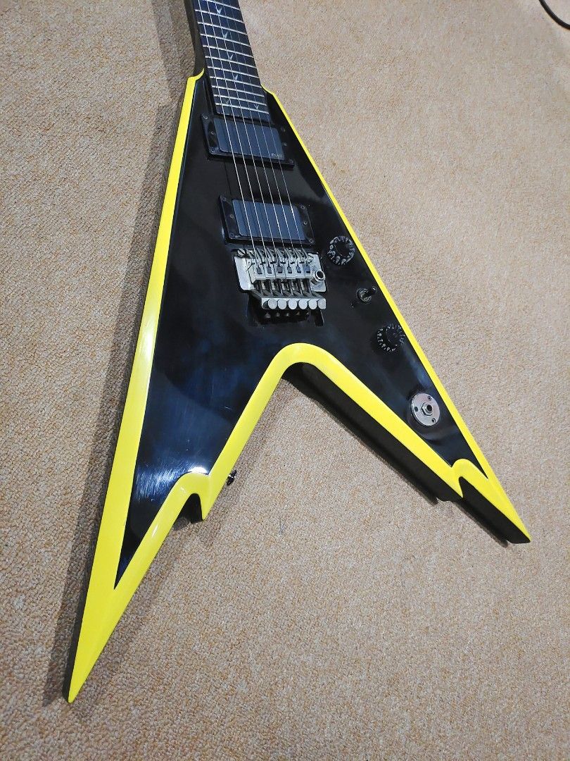 Dean Dime Razorback V255 for Sale or Swap, Hobbies & Toys, Music ...
