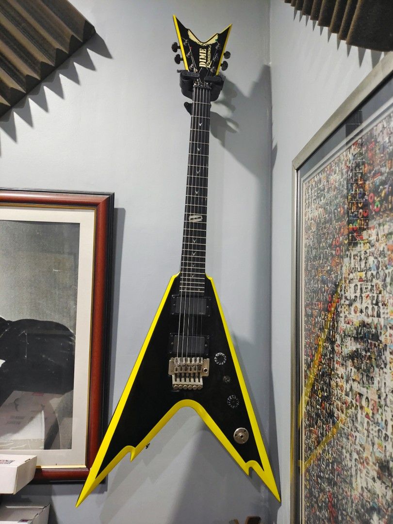 Dean Dime Razorback V255 for Sale or Swap, Hobbies & Toys, Music ...