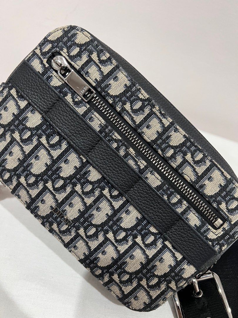 Dior Waist Bag Sling Bag, Fesyen Wanita, Tas Dompet di Carousell