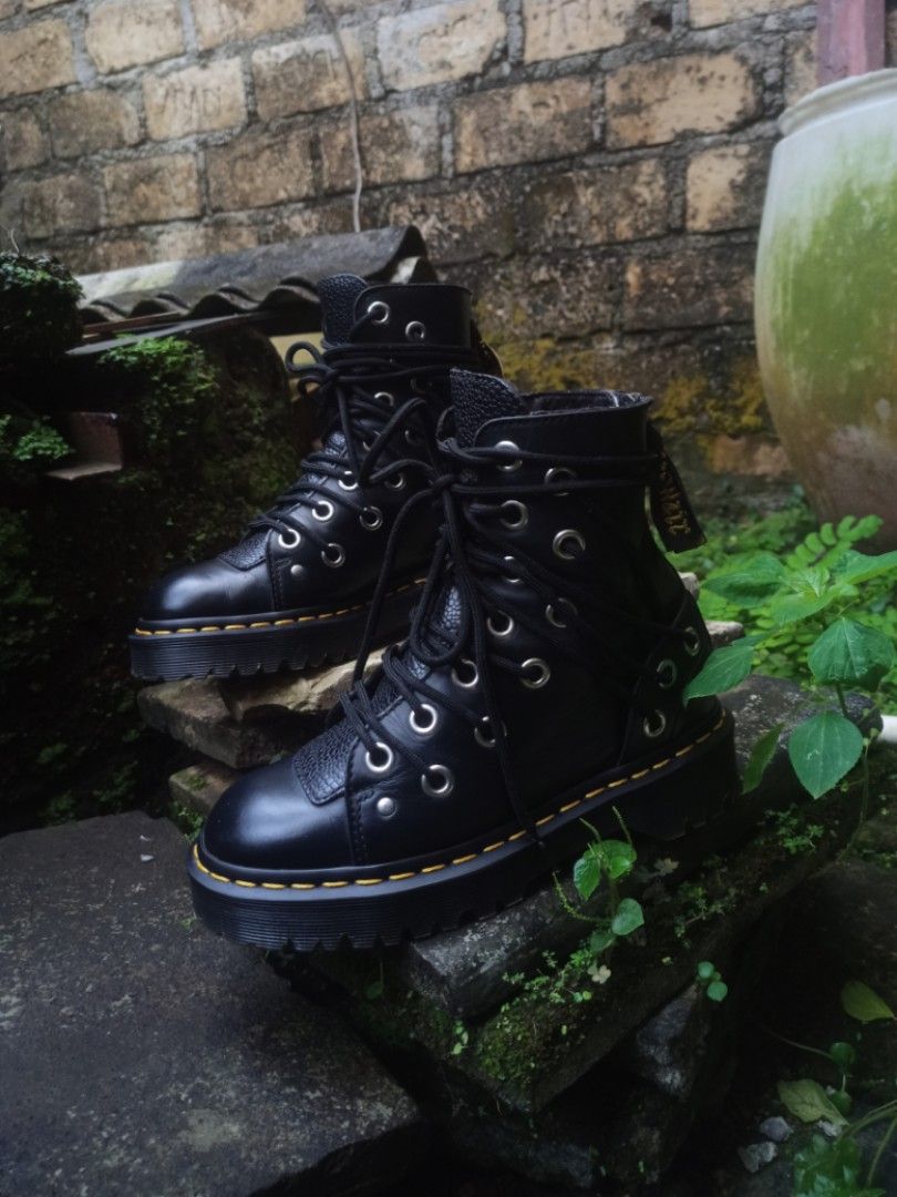 Dr martens daria boots online