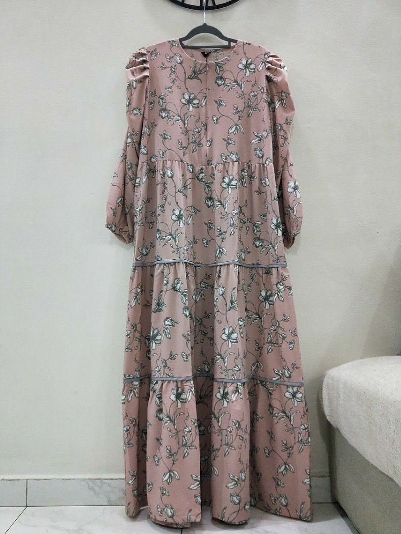 Max deals dress price