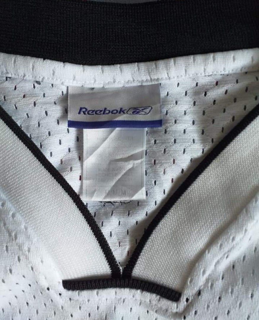 d.wade Heat vintage jersey (Category: Activewear) located in Lipa City. Submitted by buknoy02 (Listing ID 1252018645, Image 3). Description: D.Wade Reebok vintage jersey Medium on tag 1200+ship.