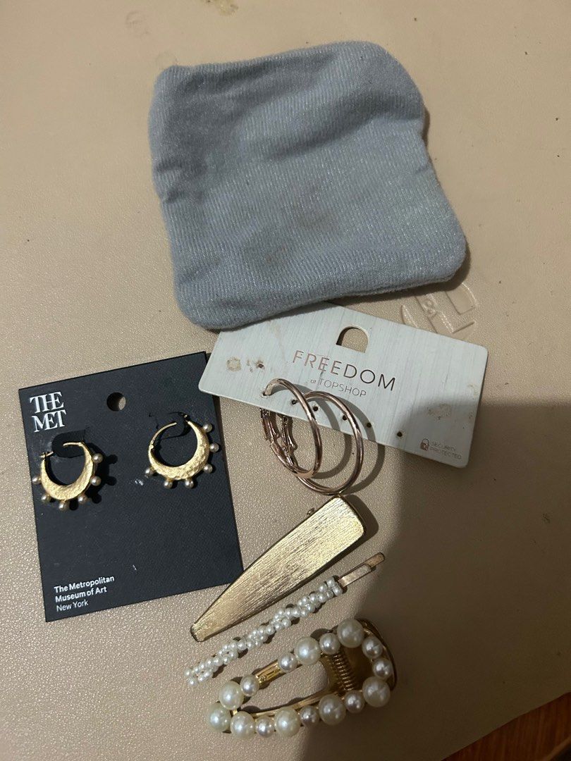 Earrings and hair clips