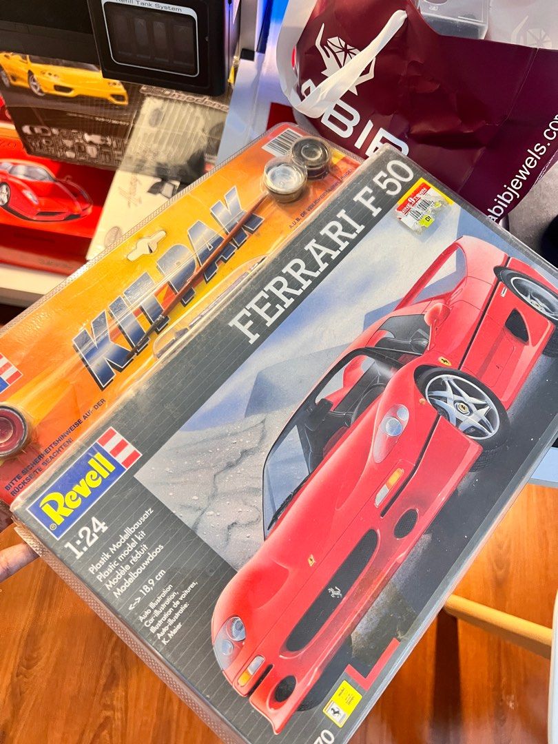 Revell ferrari f50 deals